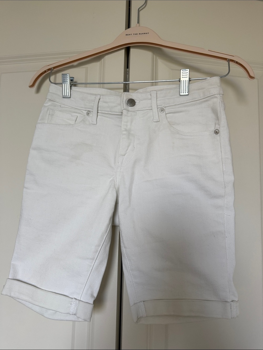 Classic White Jean Bermuda Shorts with Cuffed Hem